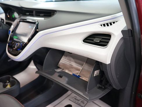 Used 2018 Chevrolet Bolt Premier w/ Driver Confidence II Package FWD image 46