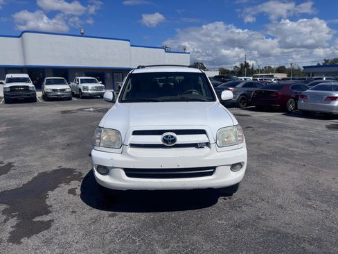 Used 2007 Toyota Sequoia SR5 image 2