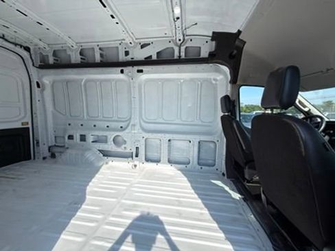 Used 2024 Ford Transit 250 148 High Roof RWD image 25