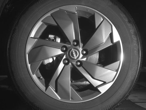 Used 2025 Nissan Rogue SV FWD image 12