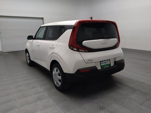 Used 2022 Kia Soul LX image 5