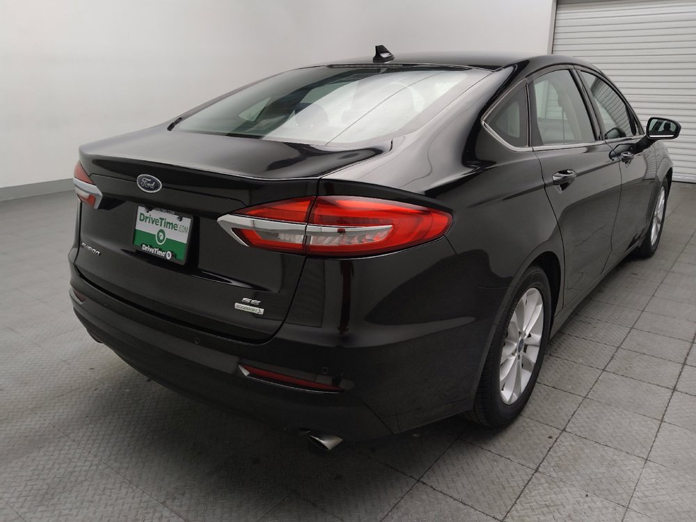 Used 2020 Ford Fusion SE FWD image 9