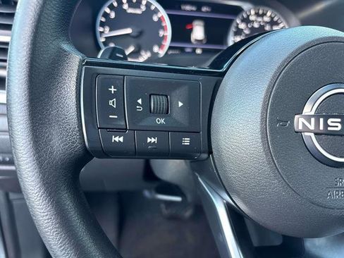 Used 2022 Nissan Rogue SV image 21