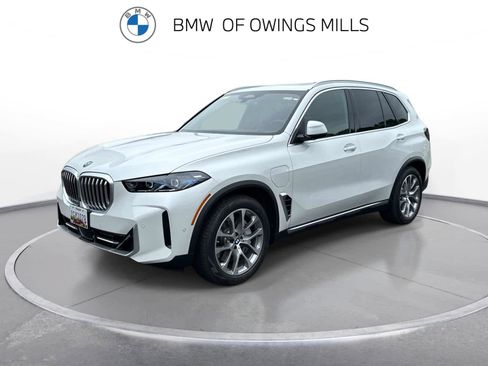 Used 2026 BMW X5 xDrive50e w/ Premium Package AWD/4WD image 1