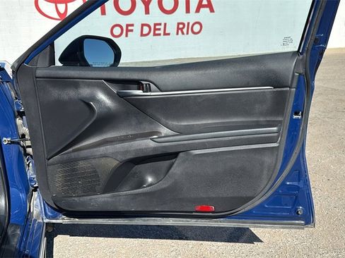 Used 2023 Toyota Camry SE image 28