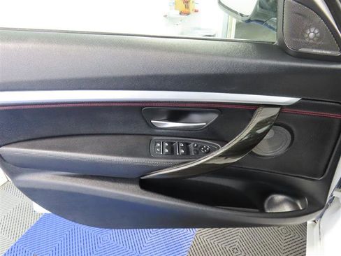 Used 2017 BMW 340i Gran Turismo xDrive image 17
