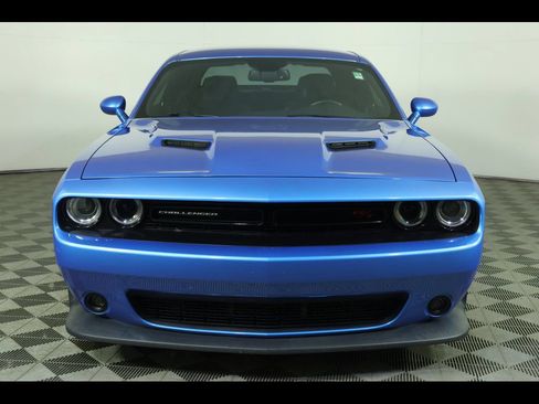 Used 2016 Dodge Challenger R/T Scat Pack w/ Leather Interior Group RWD image 6