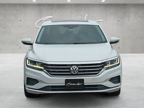 Used 2022 Volkswagen Passat 2.0T SE FWD image 18
