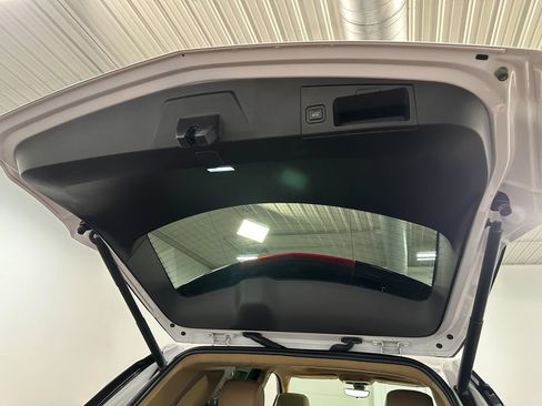 Used 2023 Cadillac XT5 Sportv w/ Platinum Package AWD/4WD image 86