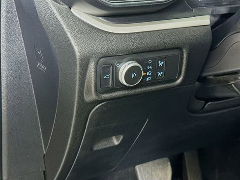 Used 2020 Ford Explorer XLT w/ Equipment Group 202A image 11