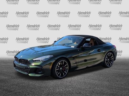 Used 2025 BMW Z4 M40i w/ Edition image 5