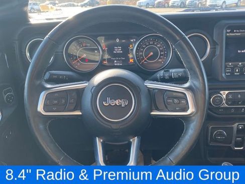 Used 2019 Jeep Wrangler Unlimited Sahara image 9