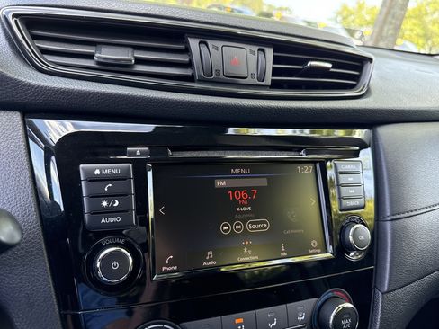Used 2020 Nissan Rogue S AWD/4WD image 27