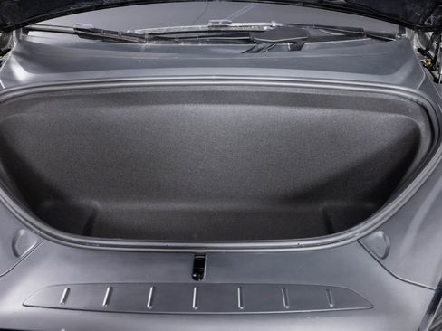 Used 2023 Tesla Model X Plaid image 46