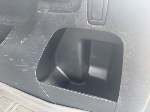 Used 2018 Ford Edge SEL w/ SEL Appearance Package image 43