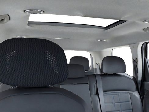 New 2026 Kia EV9 Land w/ Nightfall Edition Package image 27