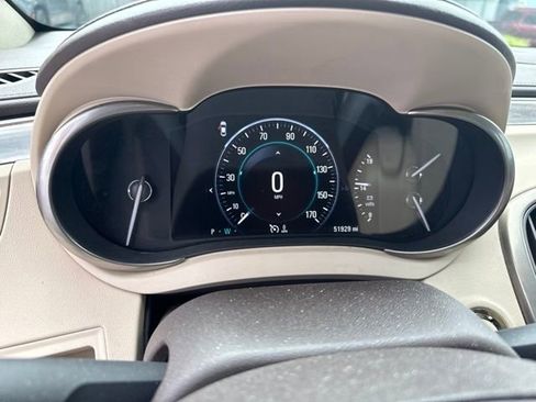 Used 2016 Buick LaCrosse Premium FWD image 19