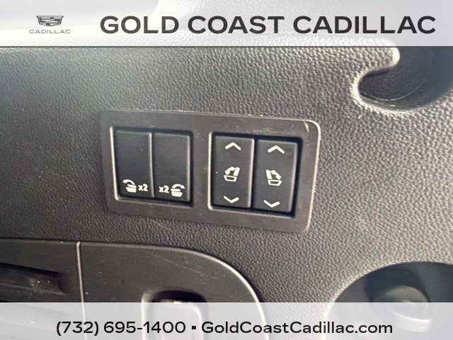 Used 2020 Cadillac Escalade ESV Luxury AWD/4WD image 16