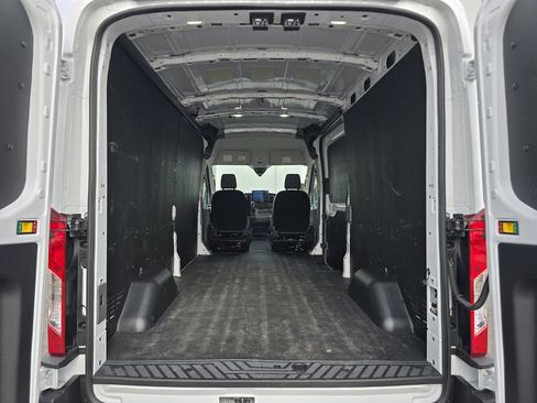 Used 2026 Ford Transit 250 148 Medium Roof w/ Load Area Protection Package RWD image 16