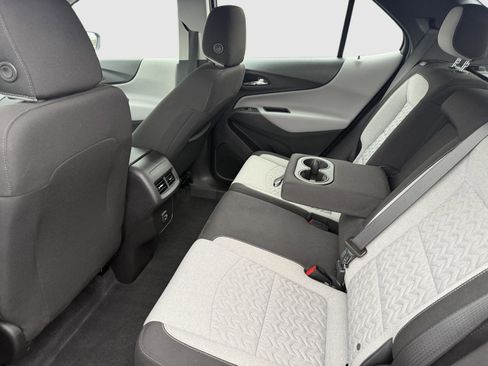 Used 2022 Chevrolet Equinox LS AWD/4WD image 19
