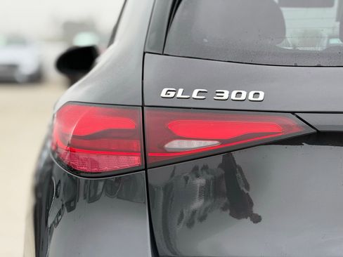 New 2026 Mercedes-Benz GLC 300 GLC 300 image 8