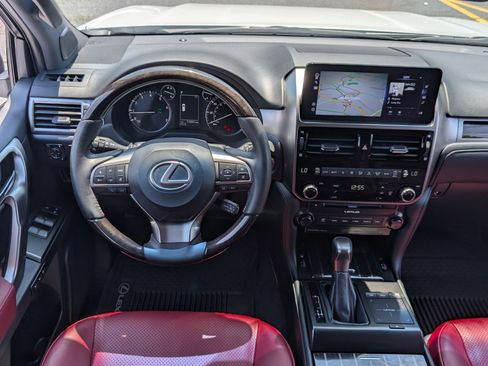 Certified 2023 Lexus GX 460 Luxury w/ Sport Design Package AWD/4WD image 18