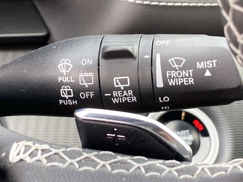 Certified 2025 Jeep Grand Cherokee Laredo w/ Luxury Tech Group I AWD/4WD image 19