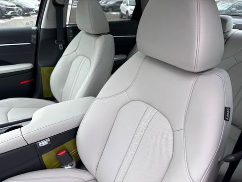 New 2026 Hyundai Sonata Limited image 23