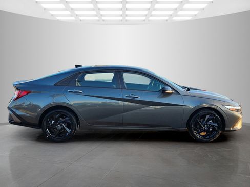 New 2026 Hyundai Elantra Sport image 6