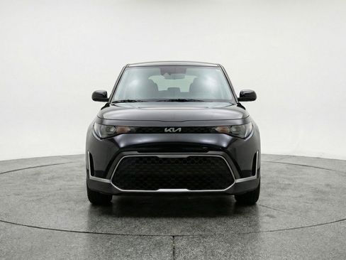 Used 2025 Kia Soul LX w/ LX Technology Package image 2