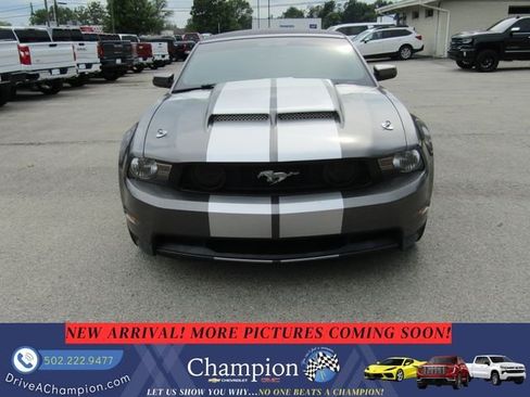 Used 2011 Ford Mustang GT RWD image 3