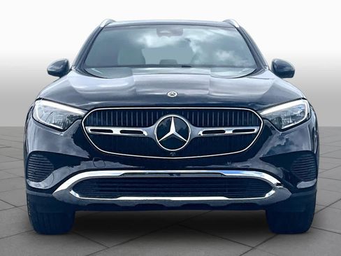 Used 2025 Mercedes-Benz GLC 300 image 3