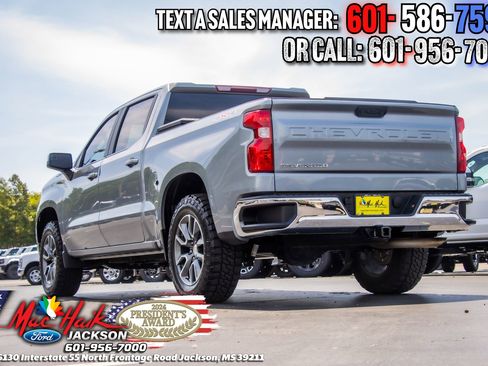 Used 2023 Chevrolet Silverado 1500 LT AWD/4WD image 4