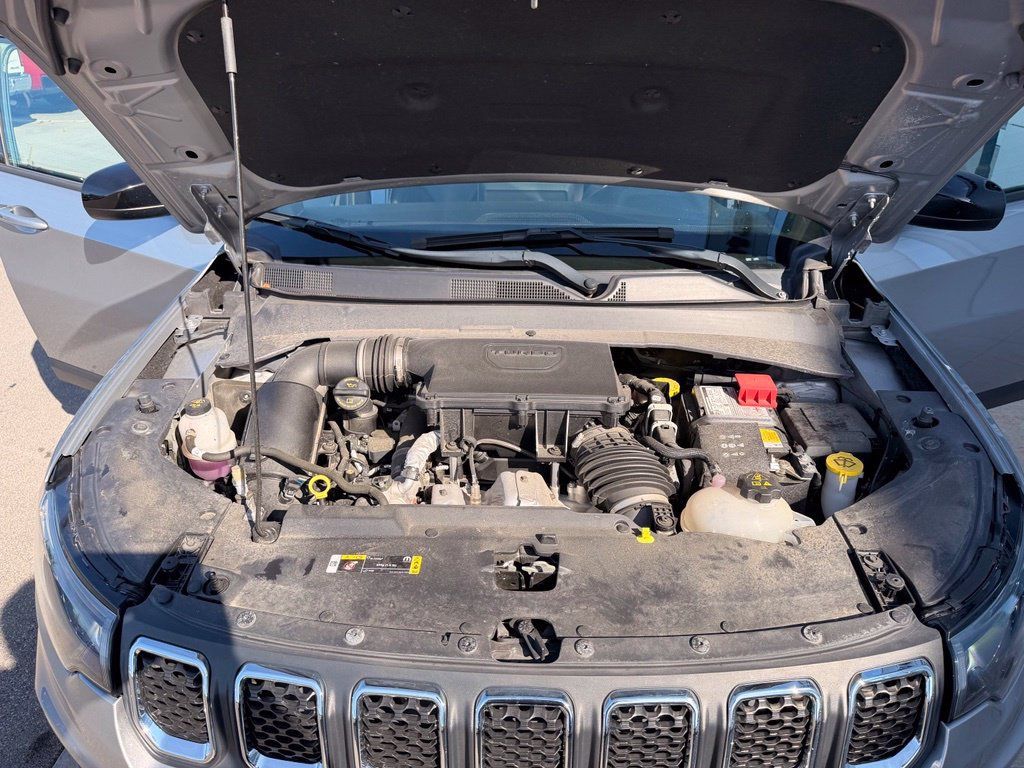 Used 2023 Jeep Compass Latitude w/ Convenience Group AWD/4WD image 34
