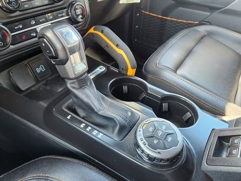 Certified 2024 Ford Bronco Badlands w/ Sasquatch Package image 23