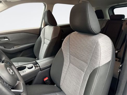 Used 2023 Nissan Rogue SV image 25