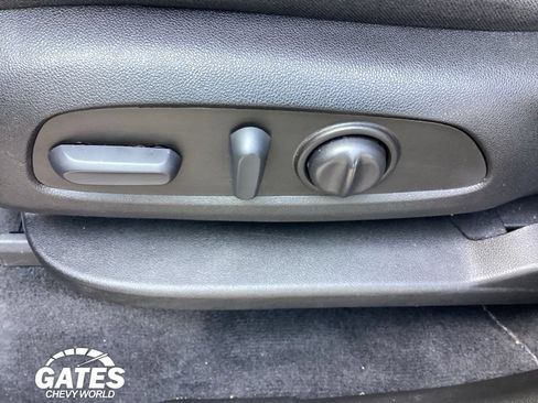 Used 2023 Chevrolet Traverse LT w/ LPO, Floor Liner Package AWD/4WD image 17