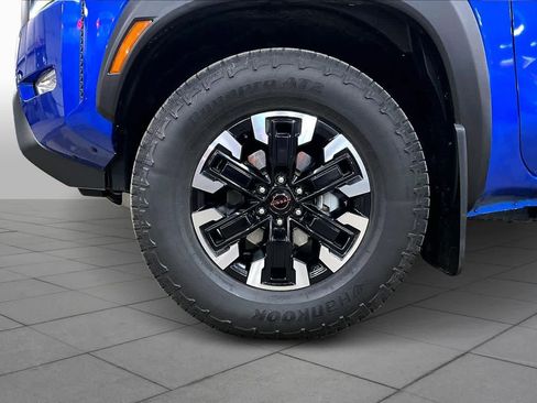 Used 2024 Nissan Frontier PRO-4X w/ Pro Convenience Package image 10