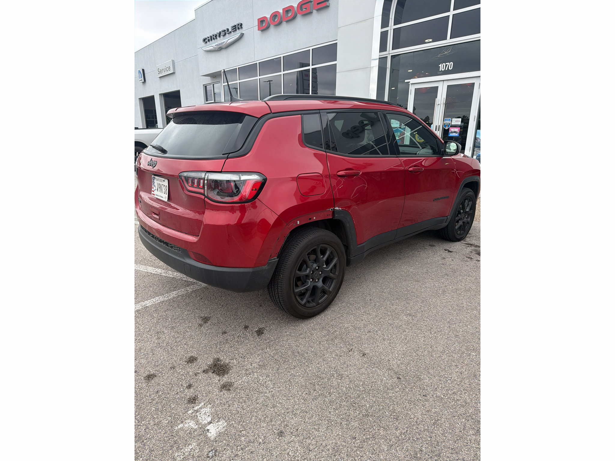 Used 2026 Jeep Compass Latitude AWD/4WD image 7