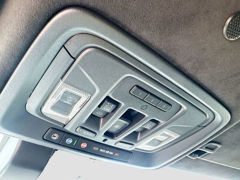 Used 2025 GMC Sierra 2500 AT4X image 21