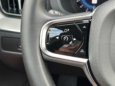 Certified 2024 Volvo XC60 T8 Ultimate w/ Protection Package Premier image 30