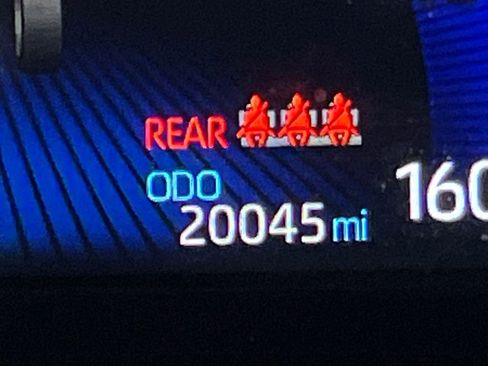Used 2021 Toyota Corolla LE FWD image 18