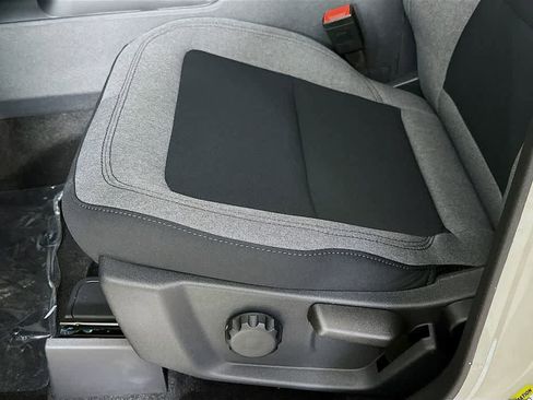 New 2025 Ford Bronco Base image 28