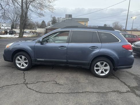 Used 2014 Subaru Outback 2.5i Premium image 12