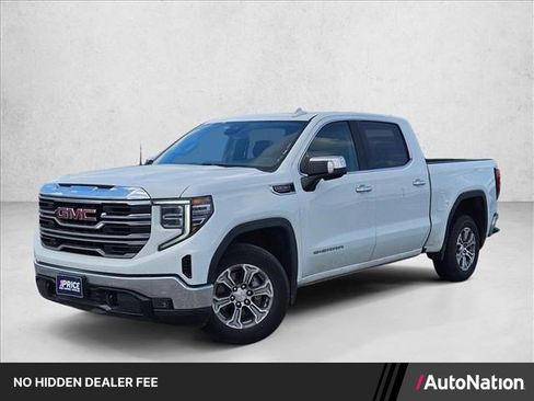 Used 2025 GMC Sierra 1500 SLT RWD image 1
