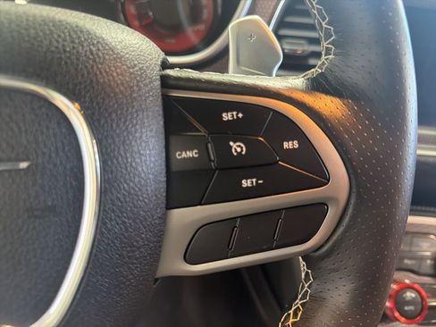 Used 2019 Dodge Challenger SRT Hellcat Redeye image 22