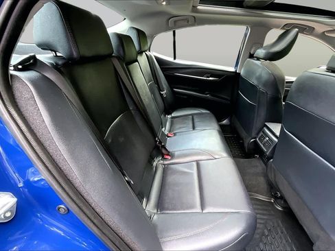 Certified 2026 Toyota Camry Hybrid AWD/4WD image 19