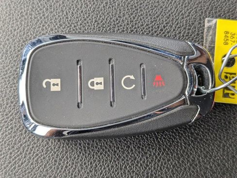 Certified 2025 Chevrolet Trax LT w/ LT Convenience Package image 20