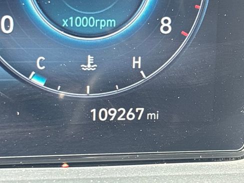 Used 2023 Hyundai Tucson Limited image 23