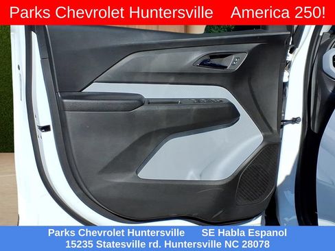 New 2027 Chevrolet Bolt LT w/ Comfort Package FWD image 18